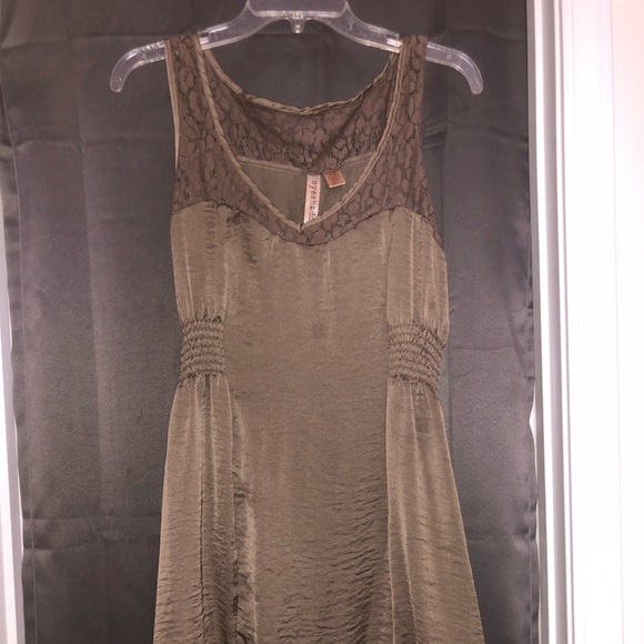 Dresses & Skirts - Satin dress